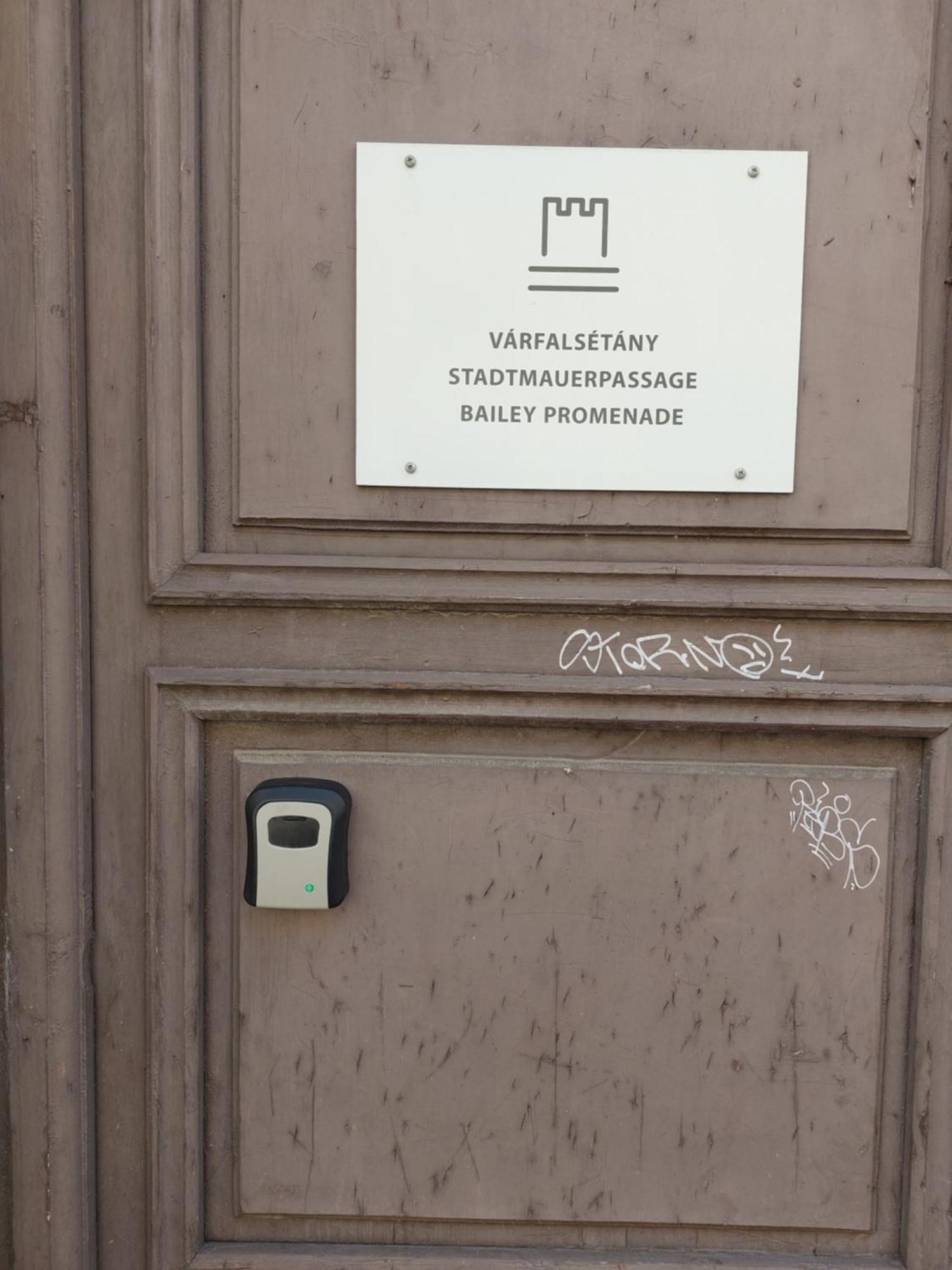 Varfal-Lak Apartman Šoproň Exteriér fotografie