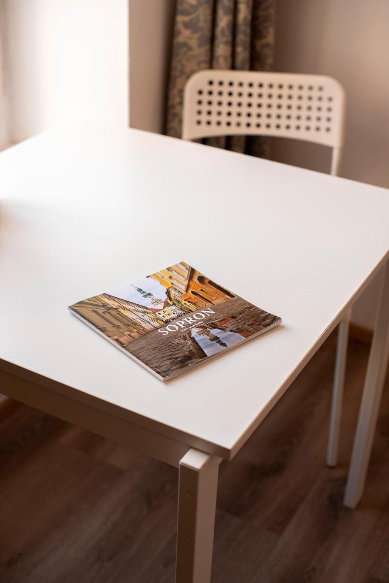 Varfal-Lak Apartman Šoproň Exteriér fotografie